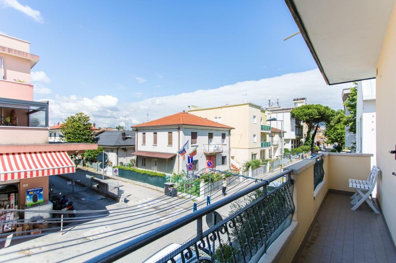Residence Kimba Rimini Bagian luar foto
